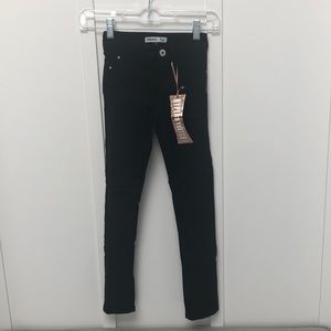 Girl’s black stretch jeans